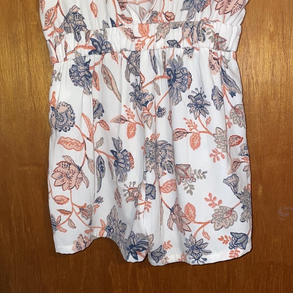 •JESSICA SIMPSON•COLD SHOULDER OPEN BACK CURTAIN FRONT FLORAL ROMPER SIZE XS - Picture 10 of 11